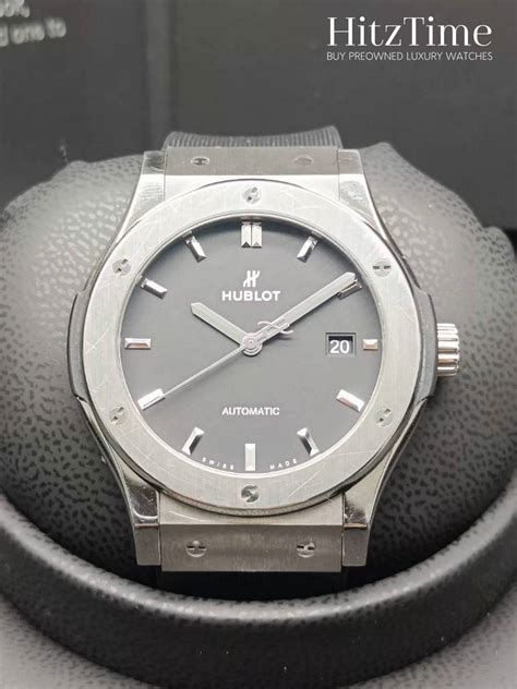 Classic Fusion Racing Grey Titanium 42mm 542.NX.7071.RX